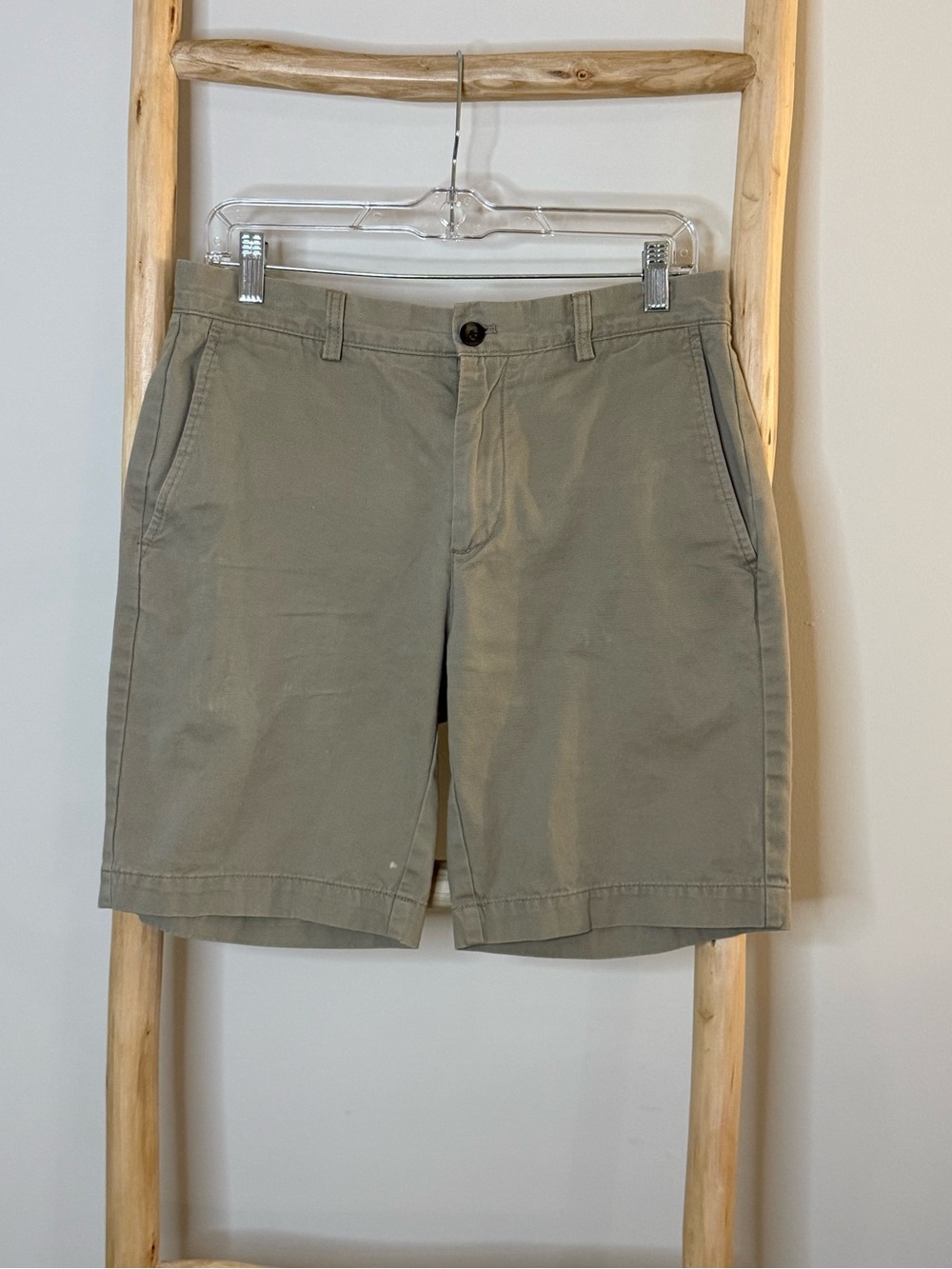 Amazon Essentials Men’s Khaki Flat-Front Casual Shorts
